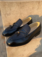 Load image into Gallery viewer, Black Milled Crocodile Leather Loafers
