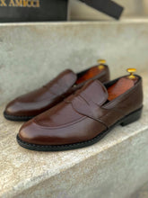 Load image into Gallery viewer, Brown Cow Leather Penny Loafers
