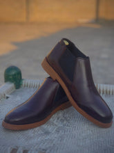 Load image into Gallery viewer, Brown Cow Leather Low Cut Chelsea Boots
