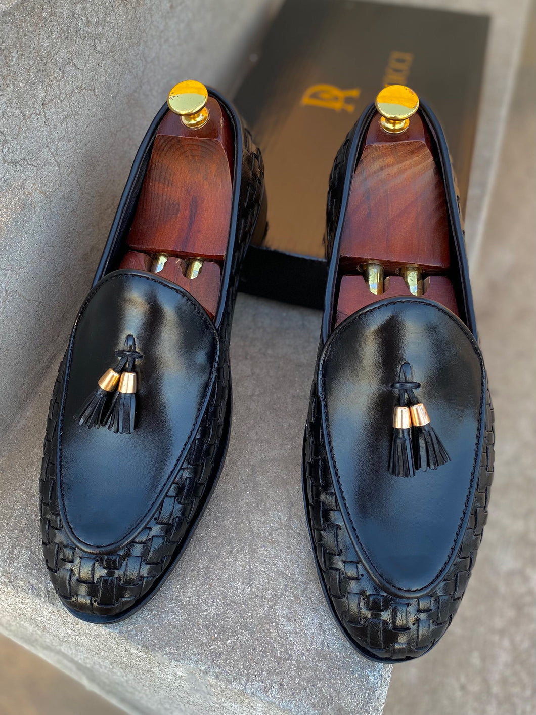 Black Side Knitted Tassel Leather Loafers