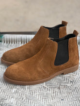Load image into Gallery viewer, Camel Suede Leather Chelsea Boots
